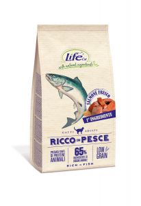 LifeCat:> Корм для кошек LifeCat Adult Rich in Salmon low grain с высоким содержанием свежего лосося низкозерновой 0,4кг .В зоомагазине ЗооОстров товары производителя Life Petcare (Италия). Доставка.
