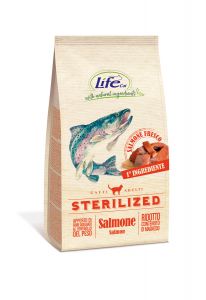 LifeCat:> Корм для кошек LifeCat Adult Sterilized Salmon для стерилизованных кошек со свежим лосо 7,5кг .В зоомагазине ЗооОстров товары производителя Life Petcare (Италия). Доставка.
